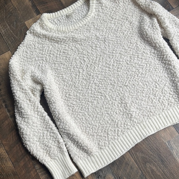 Cozy Cream Textured Women's Sweater Oversized For Large - Picture 2 of 7